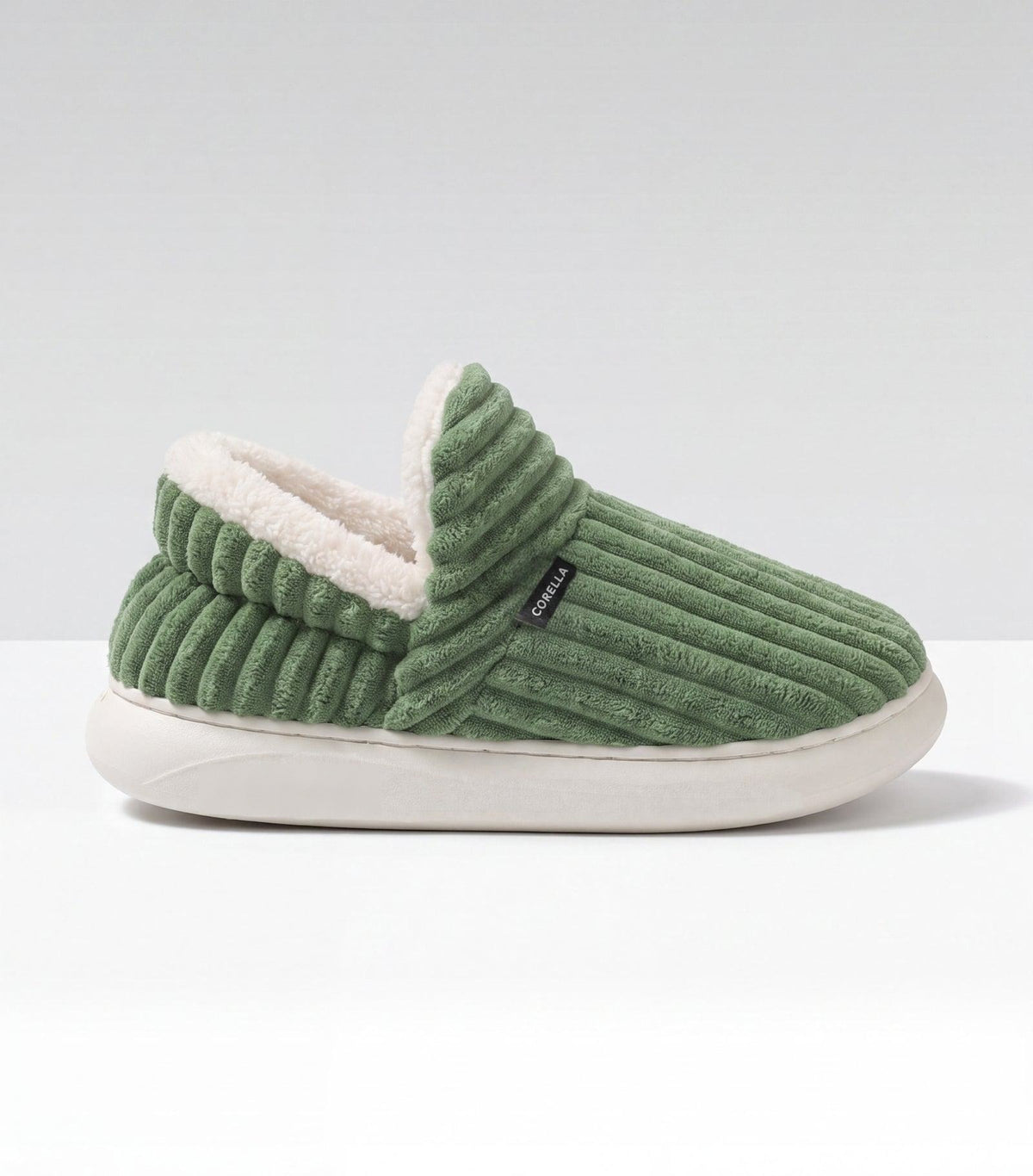 Chaussons moelleux Corella vert, de profil