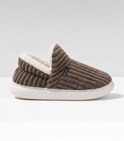 Chaussons moelleux Corella brun, de profil