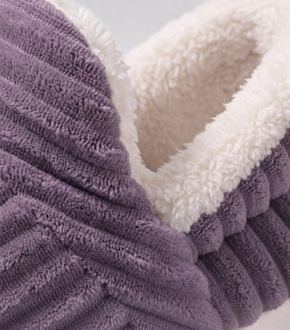 Chaussons moelleux Corella violet, détail de la peluche